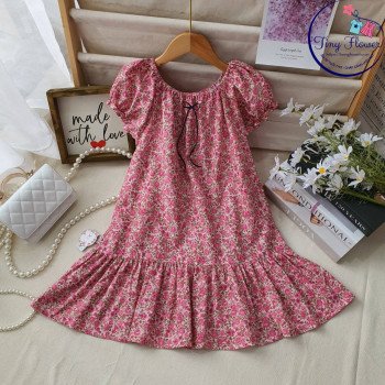 Váy hoa nhí cổ chun đuôi cá size 7-10 Váy hoa nhí cổ chun đuôi cá size 7-10